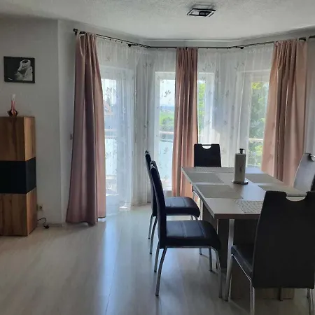 Apartment M&j *